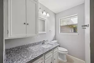 9196 White Oak Dr, Conroe, TX 77384 - Photo 11