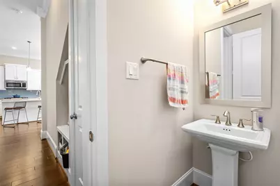 1407 Devonshire Manor Lane, Houston, TX 77055 - Photo 9