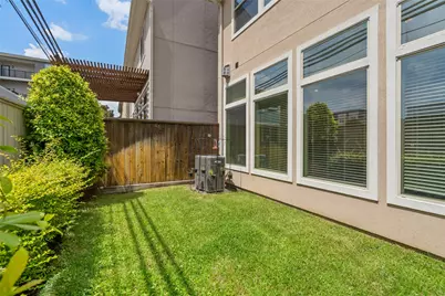 1407 Devonshire Manor Lane, Houston, TX 77055 - Photo 31