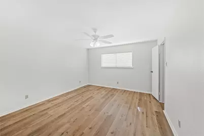 10811 Richmond Avenue #72, Houston, TX 77042 - Photo 9