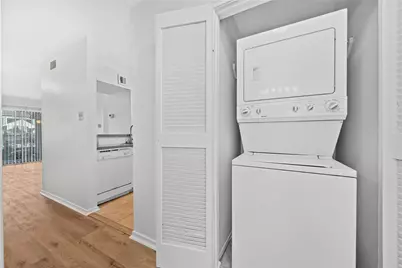 10811 Richmond Avenue #72, Houston, TX 77042 - Photo 13