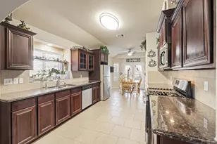 19234 Golden Wave Dr, Katy, TX 77449 - Photo 5