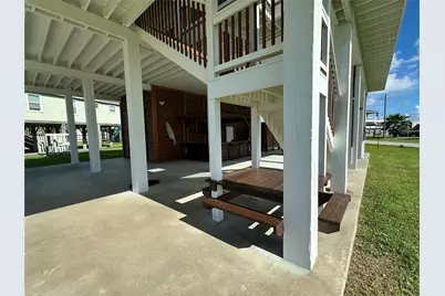 2429 Sand Bar Lane, Crystal Beach, TX 77650 - Photo 9