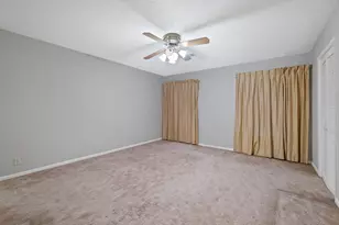 210 E Waring St, Dayton, TX 77535 - Photo 19