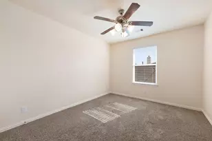 9615 Landon Lake Dr, Pearland, TX 77584 - Photo 23