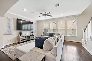 1510 Brayson Oaks Pl, Houston, TX 77043 - Photo 5