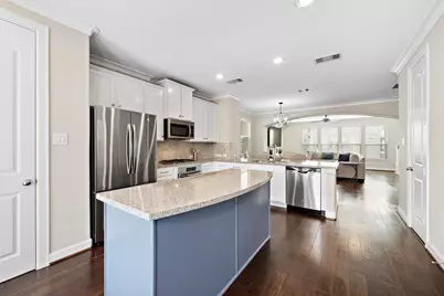 1510 Brayson Oaks Place, Houston, TX 77043 - Photo 11