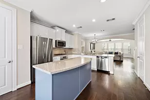 1510 Brayson Oaks Pl, Houston, TX 77043 - Photo 11