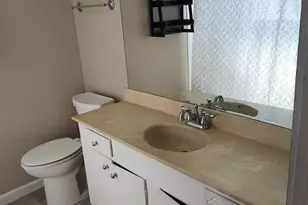 2201 Fountain View Dr W, Houston, TX 77057 - Photo 27
