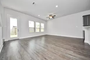 4423 Santorini Ln, Houston, TX 77045 - Photo 13