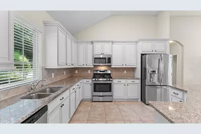 11303 Crestbrook Park Lane, Tomball, TX 77375 - Photo 13