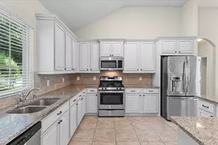 11303 Crestbrook Park Ln, Tomball, TX 77375 - Photo 13