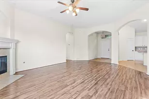 11303 Crestbrook Park Ln, Tomball, TX 77375 - Photo 7