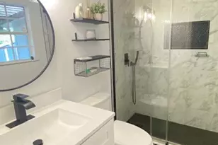1022 Akron St, Houston, TX 77029 - Photo 13