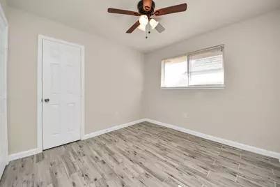 11915 Binghampton Drive, Houston, TX 77089 - Photo 17