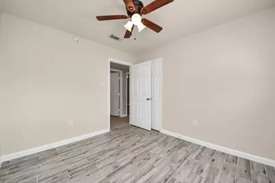 11915 Binghampton Drive, Houston, TX 77089 - Photo 15