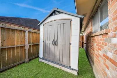 11915 Binghampton Drive, Houston, TX 77089 - Photo 31