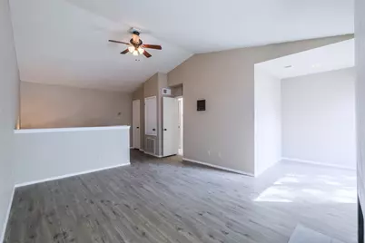 6633 W Airport Boulevard #1206, Houston, TX 77035 - Photo 17