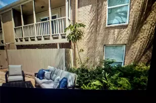 215 Post Office, Galveston, TX 77550 - Photo 3