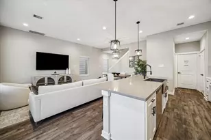 11307 Stonework Grv Ln, Houston, TX 77076 - Photo 11