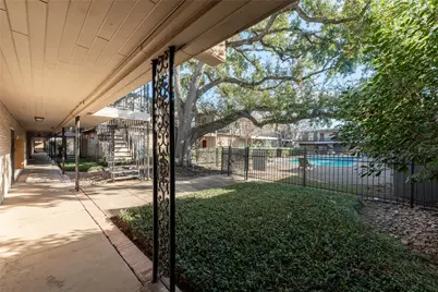2601 Marilee Lane #2, Houston, TX 77057 - Photo 23