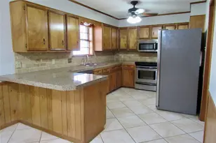 2705 15th Street St, Port Neches, TX 77651 - Photo 5