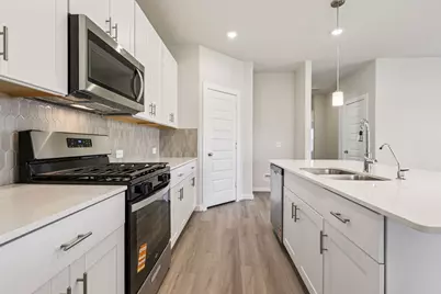 18810 Spokane Falls Trail, Crosby, TX 77532 - Photo 3