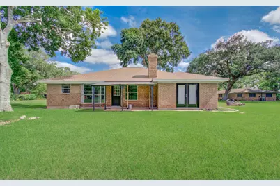114 Swiss Lane, Clute, TX 77531 - Photo 3