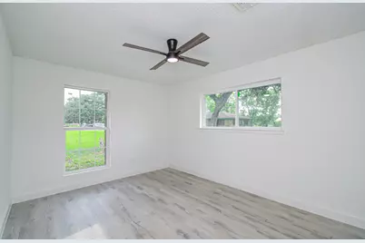 114 Swiss Lane, Clute, TX 77531 - Photo 17