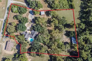 610 Oak Creek Ct, Sealy, TX 77474 - Photo 3