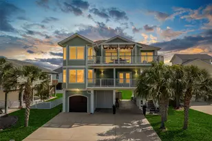 13951 Pirates Beach Blvd, Galveston, TX 77554 - Photo 1