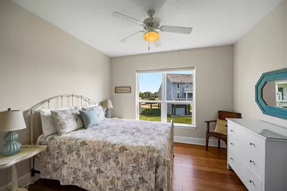 13951 Pirates Beach Boulevard, Galveston, TX 77554 - Photo 37