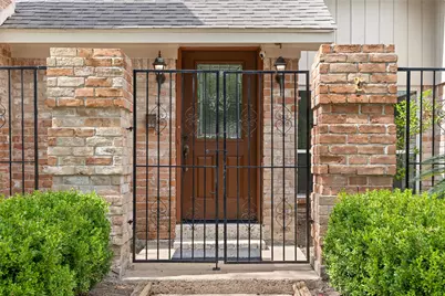 9010 Tavistock Drive, Houston, TX 77031 - Photo 29