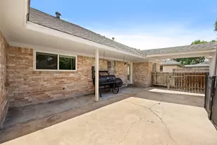 9010 Tavistock Dr, Houston, TX 77031 - Photo 25