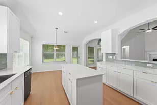 283 Fairwind Trail Dr, Conroe, TX 77385 - Photo 13