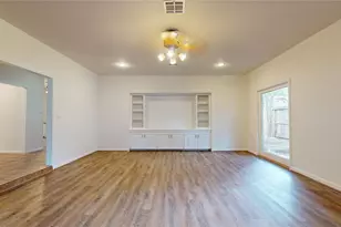 12618 Misty Valley Dr, Houston, TX 77066 - Photo 9