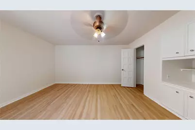 12618 Misty Valley Drive, Houston, TX 77066 - Photo 33