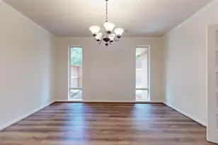 12618 Misty Valley Dr, Houston, TX 77066 - Photo 11