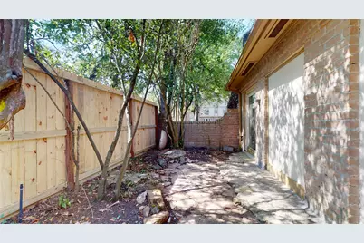 12618 Misty Valley Drive, Houston, TX 77066 - Photo 45