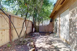 12618 Misty Valley Dr, Houston, TX 77066 - Photo 45