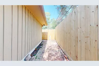 12618 Misty Valley Drive, Houston, TX 77066 - Photo 43