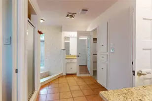 12618 Misty Valley Dr, Houston, TX 77066 - Photo 39