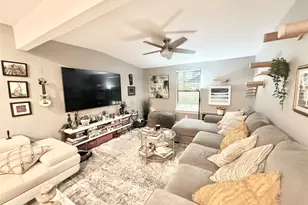 2043 Des Jardines St, Houston, TX 77023 - Photo 1