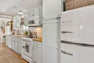 1514 51st St, Galveston, TX 77551 - Photo 7