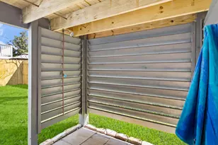 1514 51st St, Galveston, TX 77551 - Photo 17