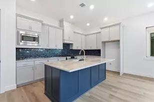 1418 Caywood Ln, Houston, TX 77055 - Photo 5