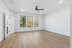 1418 Caywood Ln, Houston, TX 77055 - Photo 9