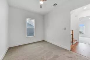 806 Fisher St, Houston, TX 77018 - Photo 21