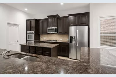 51 Prairie Falcon, The Woodlands, TX 77389 - Photo 15