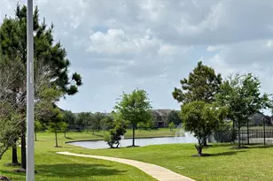 20258 Fossil Valley Ln, Cypress, TX 77433 - Photo 9